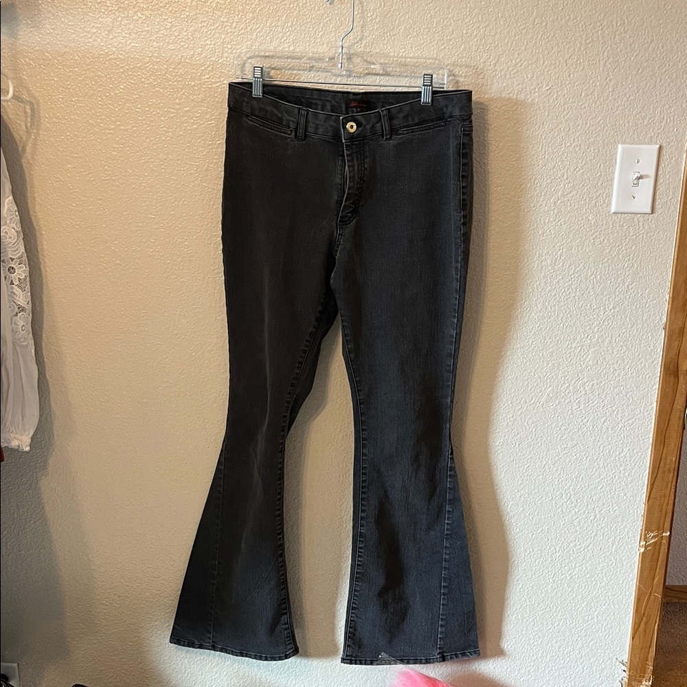 Sophia Vergara Black Flared Jeans